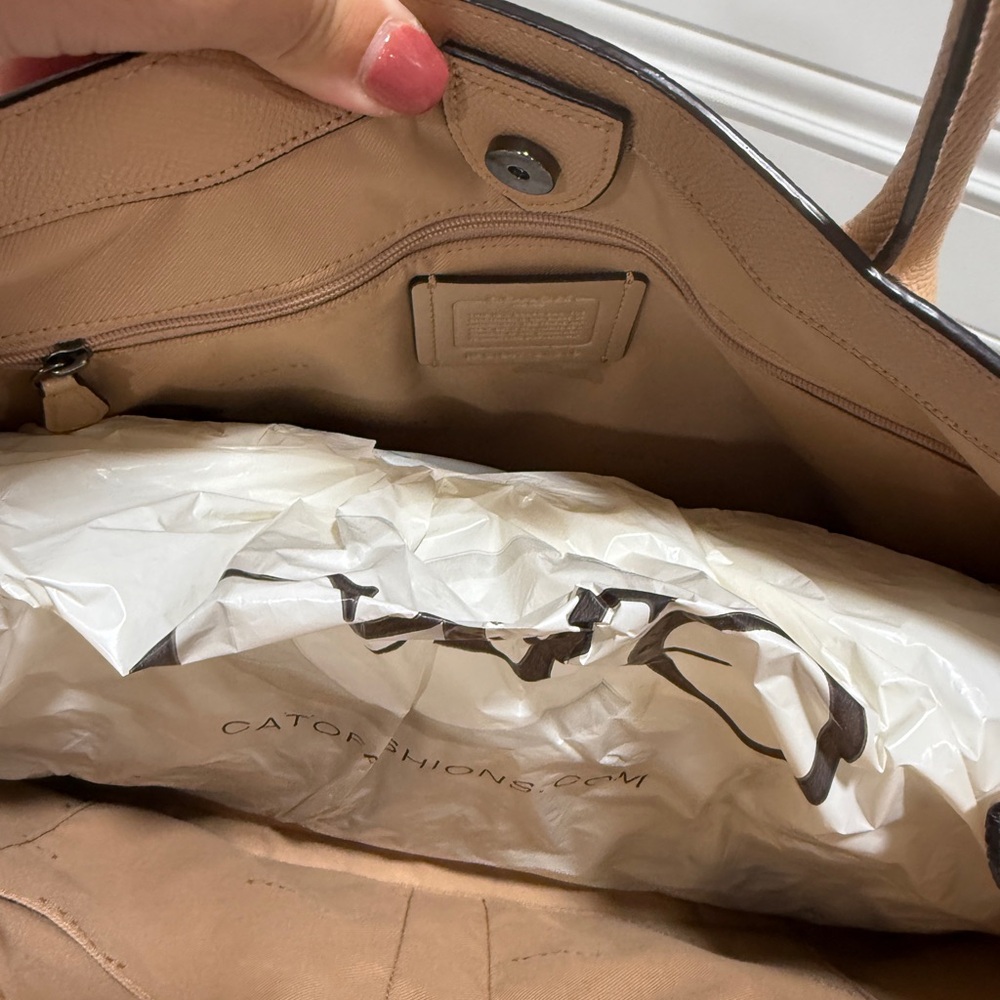 Coach Bailey Carryall Tote - Picture 5 of 8